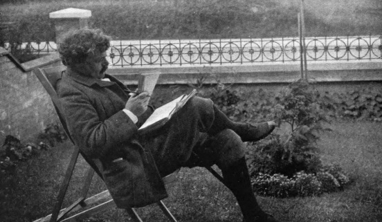 G._K._Chesterton_at_the_age_of_31.jpg